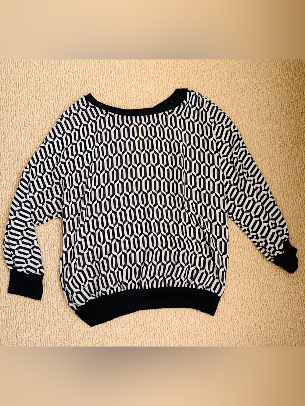 Black & White Geometric Women's Sweater